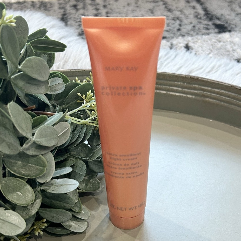 Mary Kay Private Spa Extra Emollient Night Cream 2.1 oz Peach Colored Tube‎
